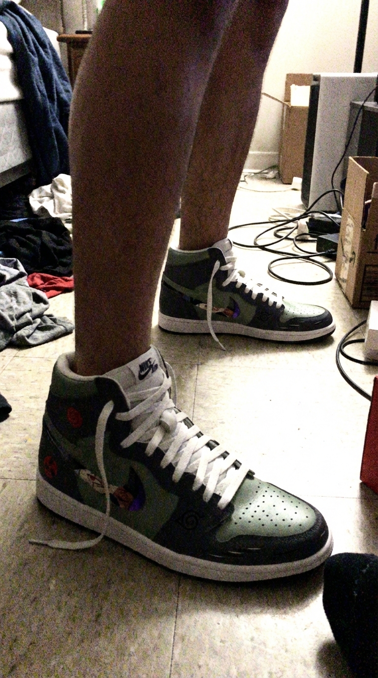 Akatsuki Itachi Uchiha V.3 Custom Court-Low Sneakers photo review